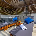 Dusak With Swimming Pool And Jacuzzi * Dramalj