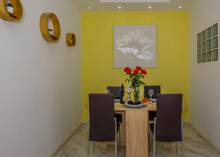 شقة Dusak With Swimming Pool And Jacuzzi دْغاماي