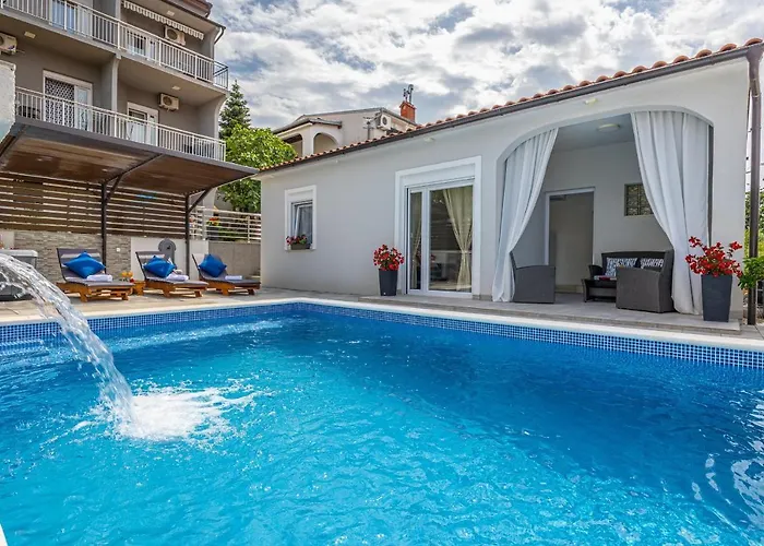 شقة Dusak With Swimming Pool And Jacuzzi *