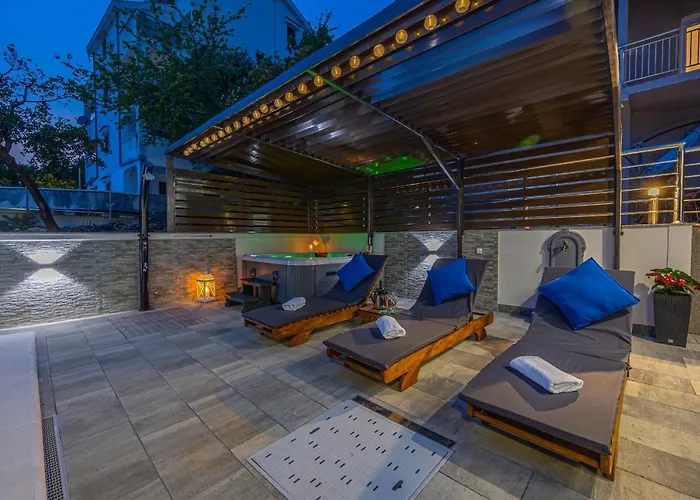 شقة Dusak With Swimming Pool And Jacuzzi