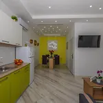 Dusak With Swimming Pool And Jacuzzi 德拉马利